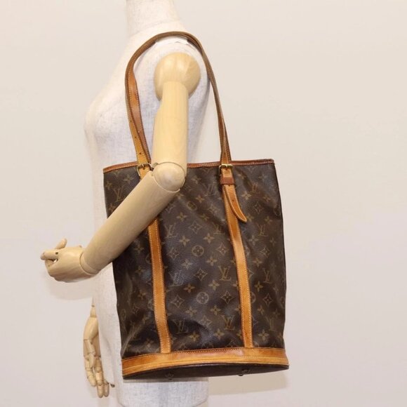 LOUIS VUITTON Monogram Bucket GM Shoulder Bag - Picture 14 of 16